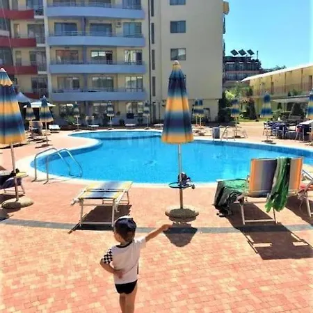 Central Plaza * Sunny Beach